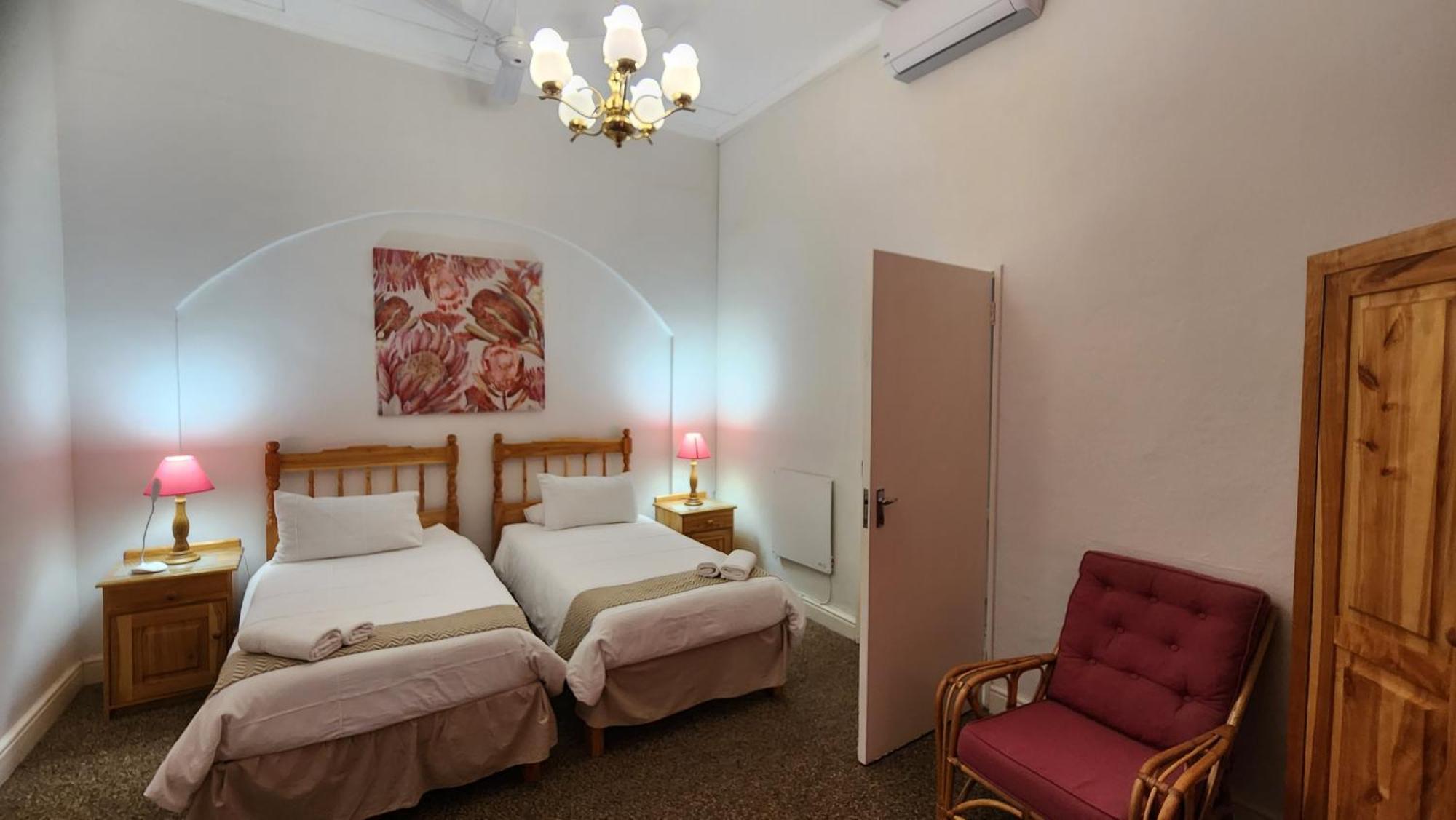 Country Village Graaff Reinet Bagian luar foto