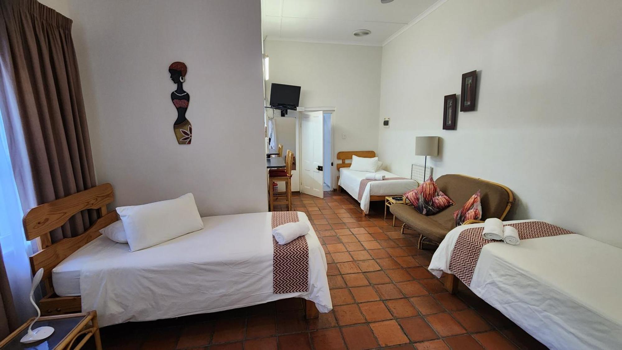 Country Village Graaff Reinet Bagian luar foto