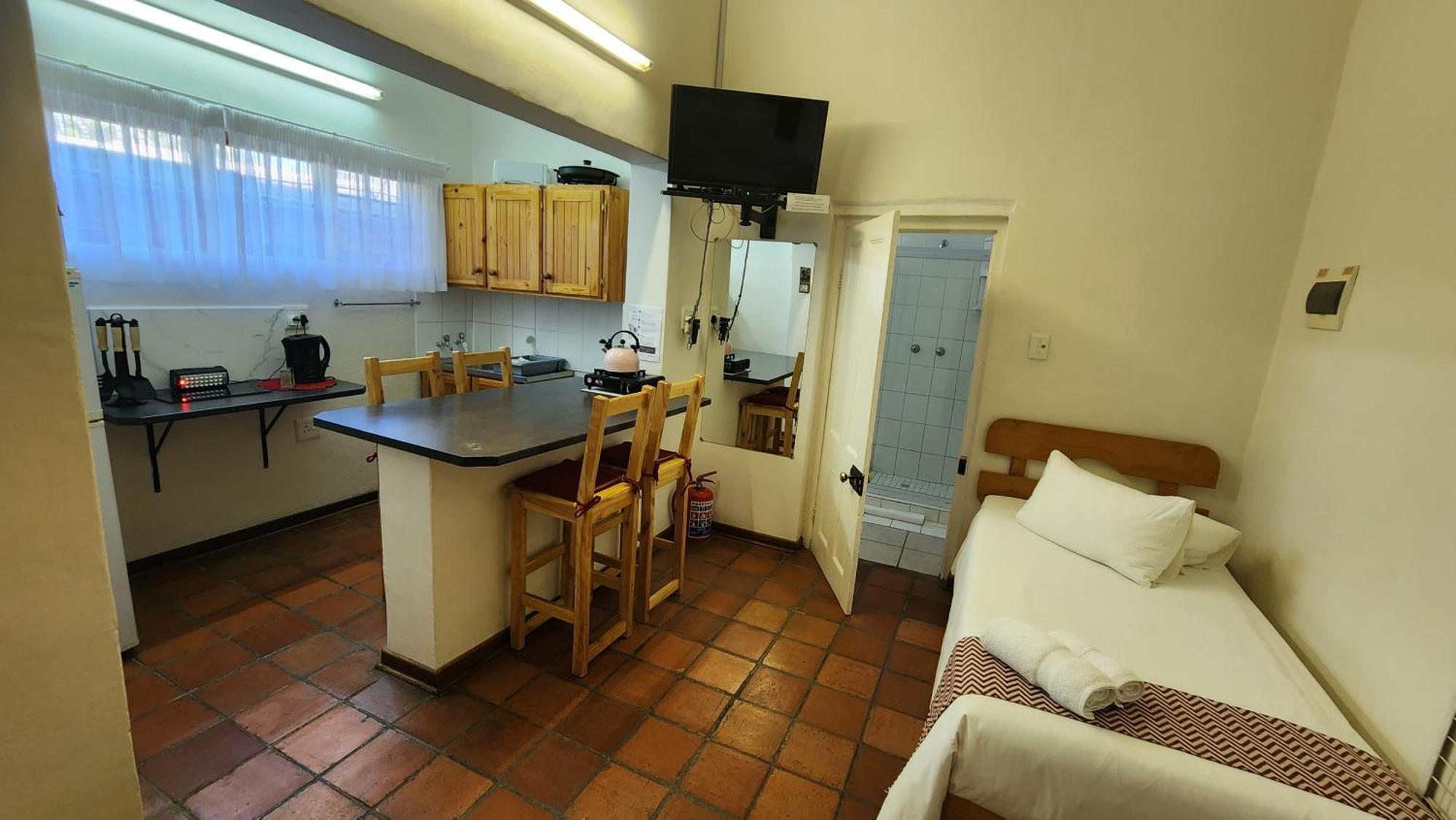 Country Village Graaff Reinet Bagian luar foto