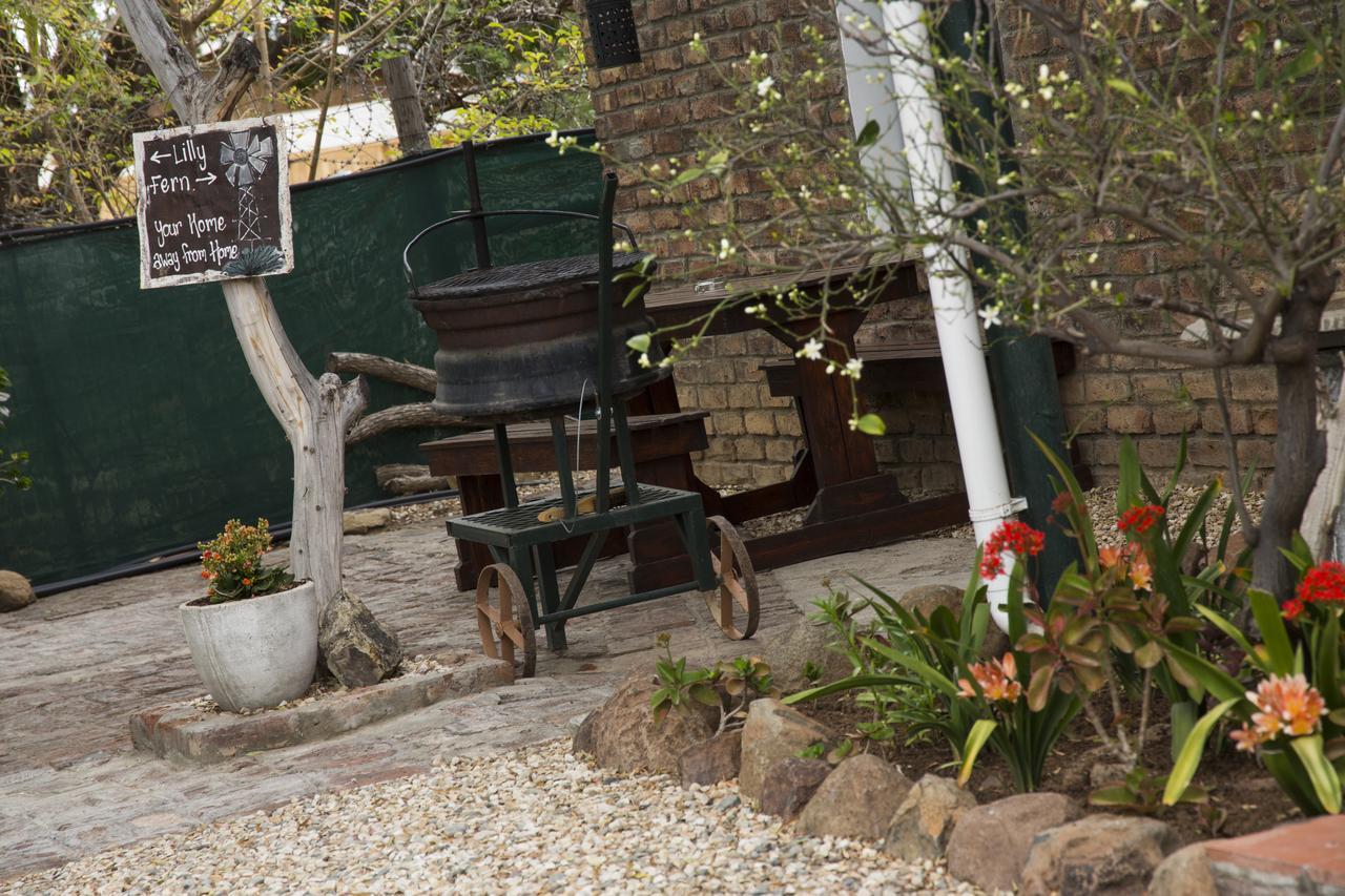 Country Village Graaff Reinet Bagian luar foto